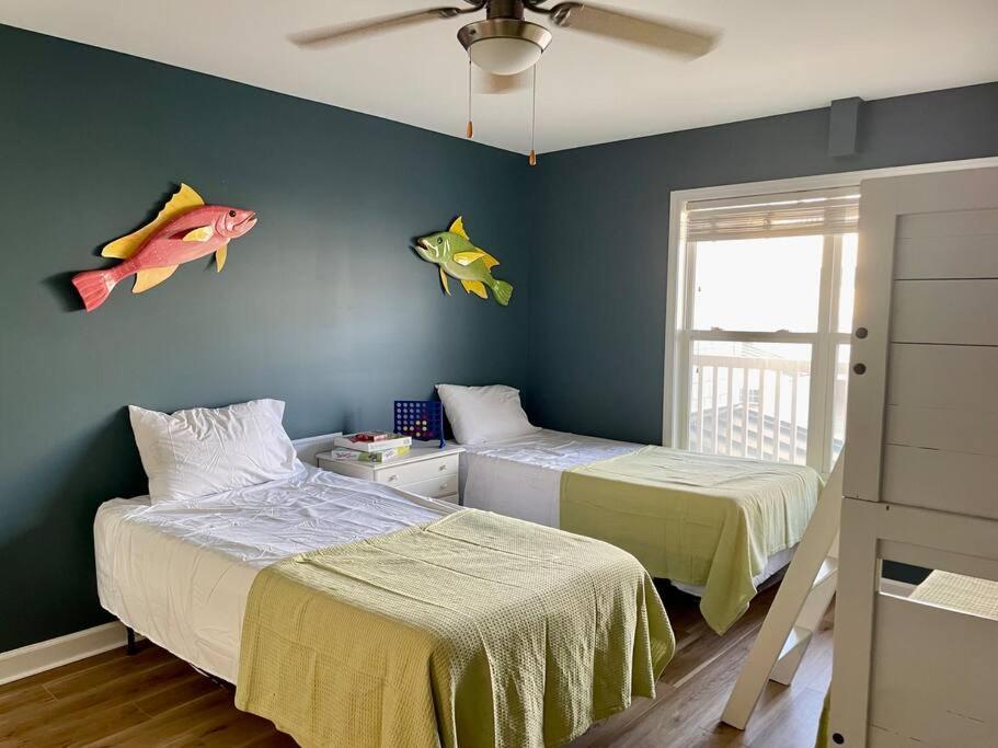 3 Bedroom Condo, Ocean Views & Short Walk To Beach! Остров Оук Экстерьер фото